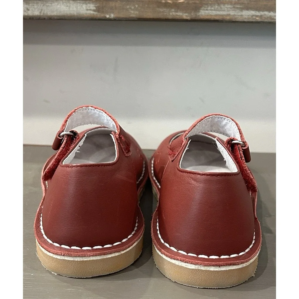 L'Amour Classic Red Leather Mary Jane Shoes Perforated Girls Size 12 NWOB